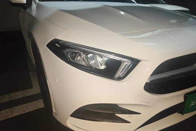 Used Mercedes-Benz A-Class 2022 A 200 L Sport Sedan Fashion Model Right Front Headlight