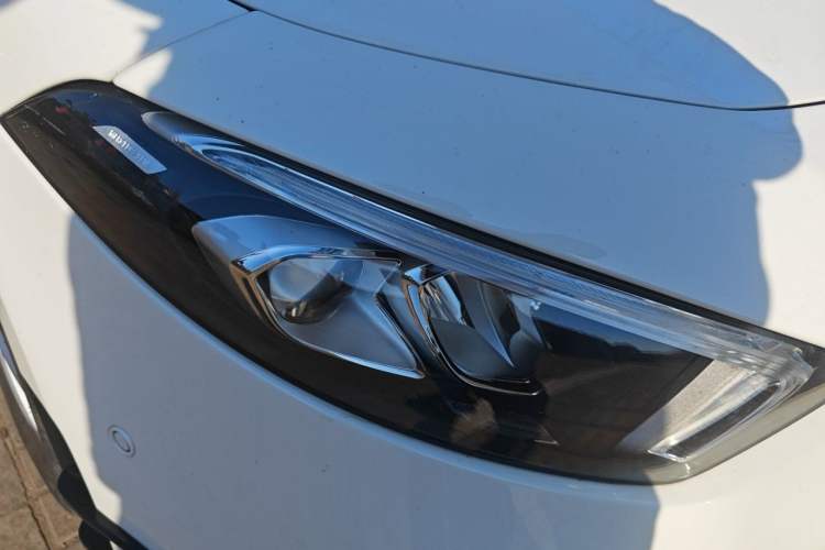 Used Mercedes-Benz A-Class 2022 Second Facelift A 200 L Sport Sedan Fashion Version Right Front Headlight