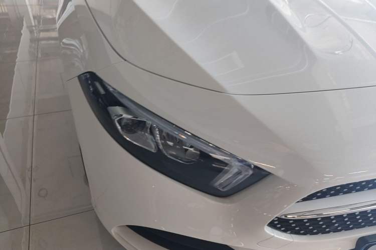 Used Mercedes-Benz A-Class 2022 A 180 L Sport Sedan Right Front Headlight