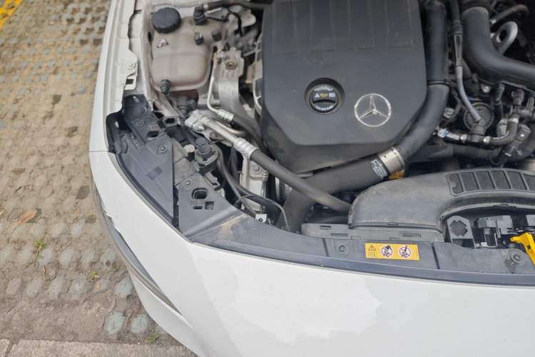 Used Mercedes-Benz A-Class 2022 Restyled A 200 L Sport Sedan Fashion Version Right Front Headlight