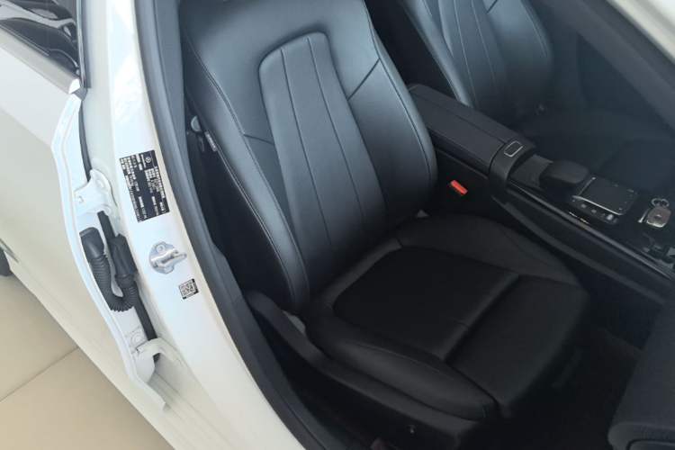 Used Mercedes-Benz A-Class 2022 Restyled A 200 L Sport Sedan Fashion Version Right Front Seat