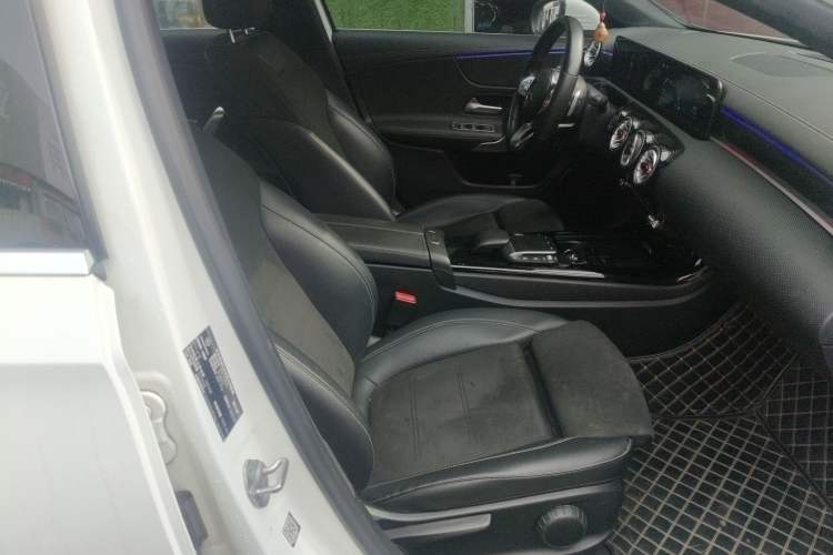 Used Mercedes-Benz A-Class 2022 Second Facelift A 200 L Sport Sedan Fashion Version Right Front Seat