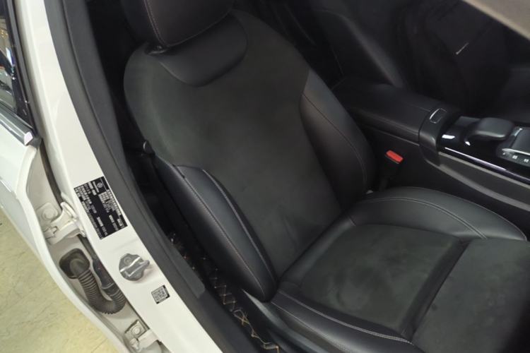 Used Mercedes-Benz A-Class 2022 Revised Version A 200 L Sport Sedan Fashionable Style Right Front Seat
