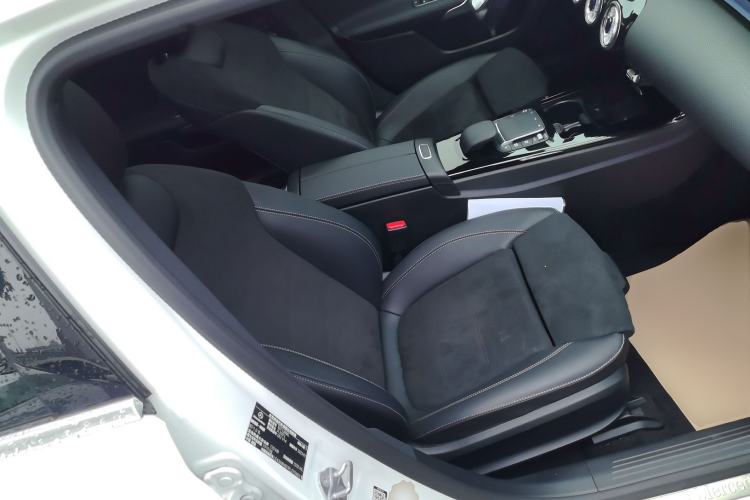 Used Mercedes-Benz A-Class 2022 Revised Version A 200 L Sport Sedan Fashionable Style Right Front Seat