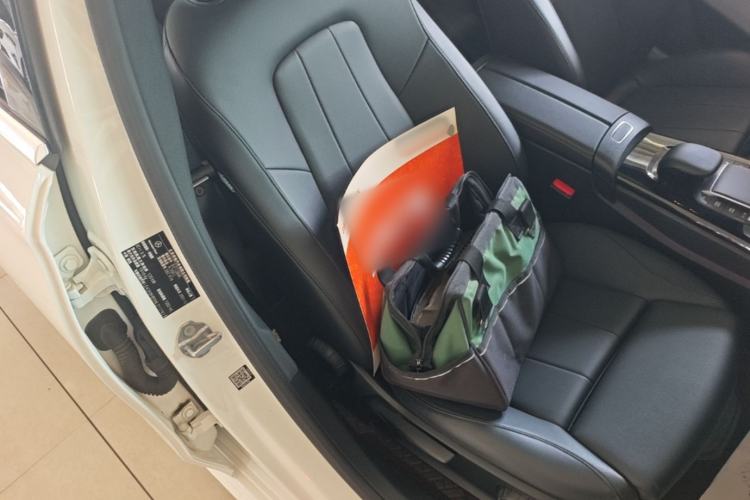 Used Mercedes-Benz A-Class 2022 Restyled A 200 L Sport Sedan Fashion Version Right Front Seat