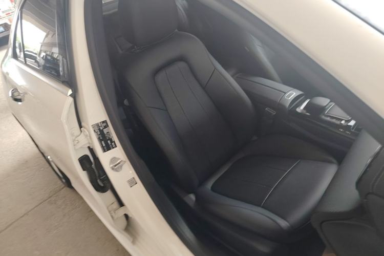 Used Mercedes-Benz A-Class 2022 Revised Version A 200 L Sport Sedan Fashionable Style Right Front Seat