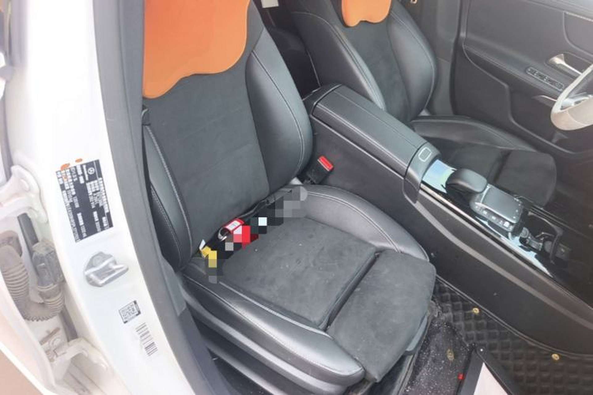 Used Mercedes-Benz A-Class 2022 Revised Version A 200 L Sport Sedan Fashionable Style Right Front Seat
