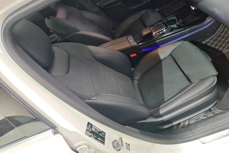 Used Mercedes-Benz A-Class 2022 Revised Version A 200 L Sport Sedan Fashionable Style Right Front Seat
