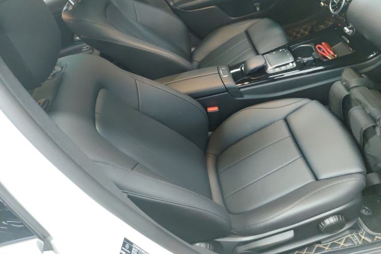 Used Mercedes-Benz A-Class 2022 Restyled A 200 L Sport Sedan Fashion Version Right Front Seat