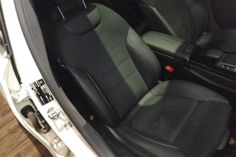 Used Mercedes-Benz A-Class 2022 Revised Version A 200 L Sport Sedan Fashionable Style Right Front Seat
