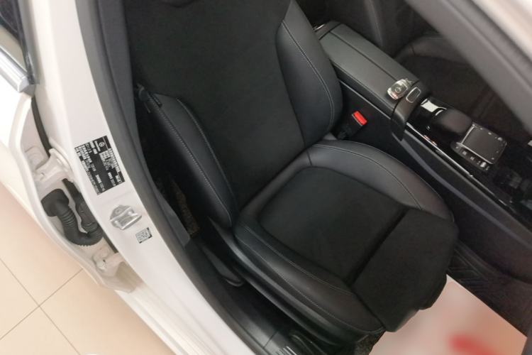 Used Mercedes-Benz A-Class 2022 Revised Version A 200 L Sport Sedan Fashionable Style Right Front Seat