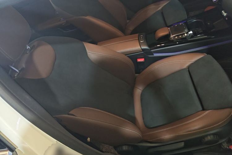 Used Mercedes-Benz A-Class 2022 Second Facelift A 200 L Sport Sedan Fashion Version Right Front Seat