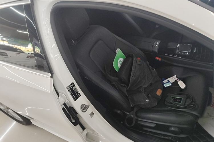 Used Mercedes-Benz A-Class 2022 Restyled A 200 L Sport Sedan Fashion Version Right Front Seat
