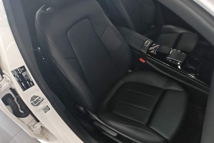 Used Mercedes-Benz A-Class 2022 Restyled A 200 L Sport Sedan Fashion Version Right Front Seat