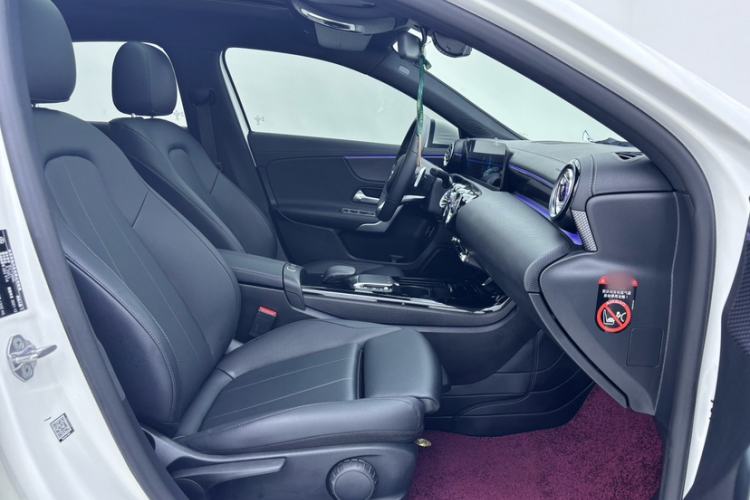 Used Mercedes-Benz A-Class 2022 Restyled A 200 L Sport Sedan Fashion Version Right Front Seat