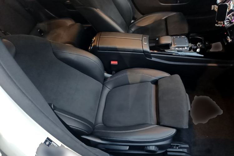 Used Mercedes-Benz A-Class 2022 Restyled A 200 L Sport Sedan Fashion Version Right Front Seat