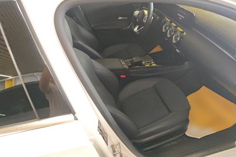 Used Mercedes-Benz A-Class 2022 Revised Version A 200 L Sport Sedan Fashionable Style Right Front Seat