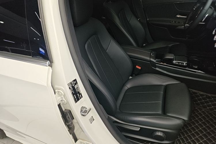 Used Mercedes-Benz A-Class 2022 Restyled A 200 L Sport Sedan Fashion Version Right Front Seat