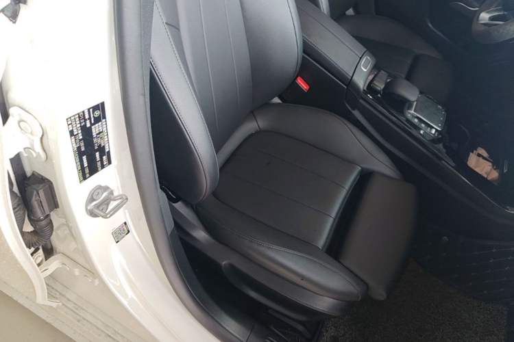 Used Mercedes-Benz A-Class 2022 Restyled A 200 L Sport Sedan Fashion Version Right Front Seat