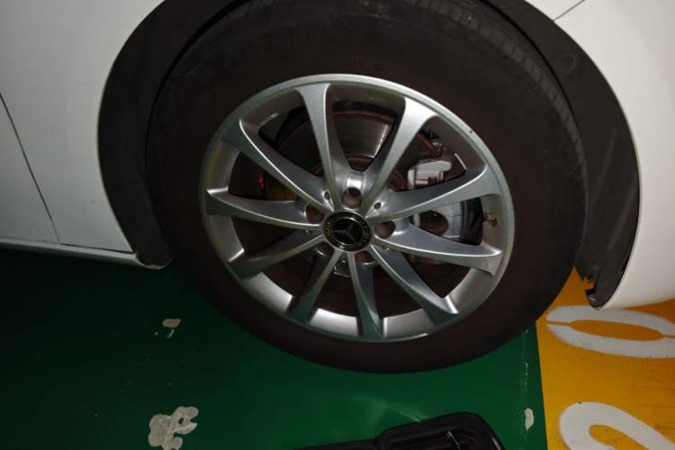Used Mercedes-Benz A-Class 2022 A 200 Fashion Model Right Front Wheel Hub