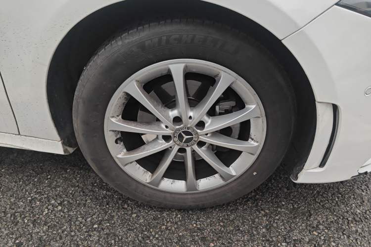 Used Mercedes-Benz A-Class 2022 A 200 L Sport Sedan Dynamic Model Right Front Wheel Hub
