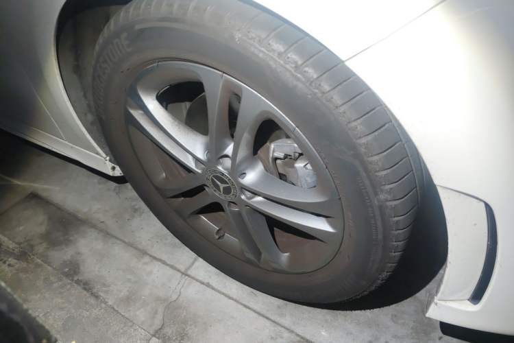 Used Mercedes-Benz A-Class 2022 Restyled A 180 L Sport Sedan Right Front Wheel Hub