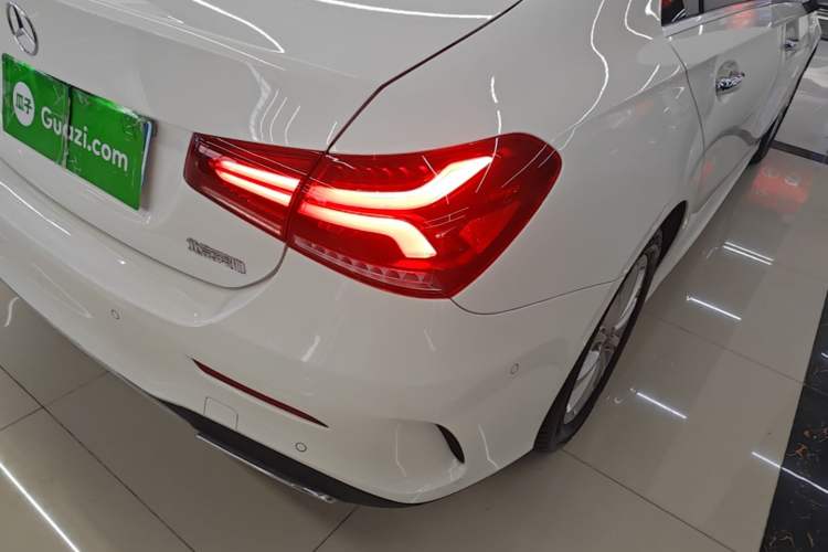 Used Mercedes-Benz A-Class 2022 Restyled A 200 L Sport Sedan Fashion Version Right Rear Taillight