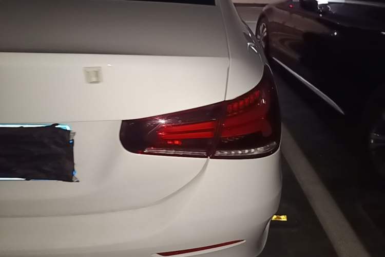 Used Mercedes-Benz A-Class 2022 Restyled A 200 L Sport Sedan Fashion Version Right Rear Taillight