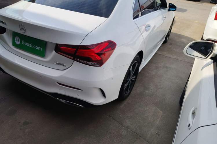 Used Mercedes-Benz A-Class 2022 Revised Version A 200 L Sport Sedan Fashionable Style Right Rear Taillight