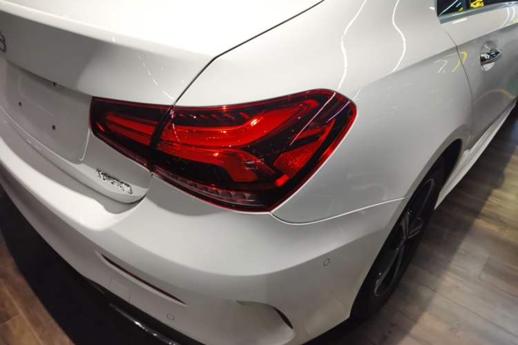 Used Mercedes-Benz A-Class 2022 Revised Version A 200 L Sport Sedan Fashionable Style Right Rear Taillight