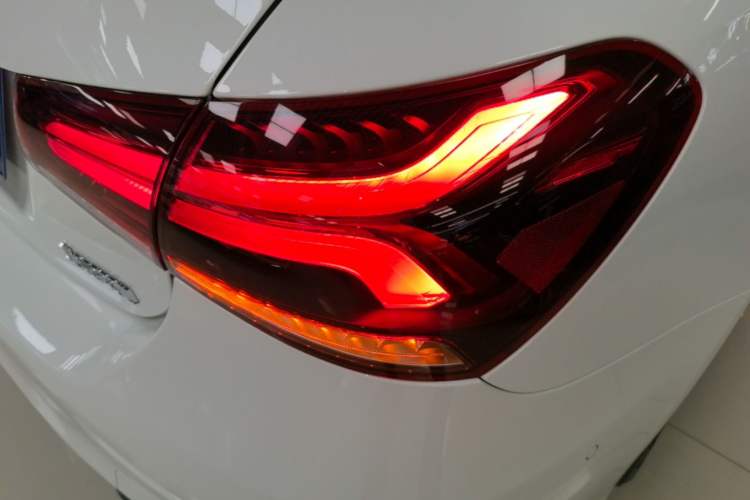 Used Mercedes-Benz A-Class 2022 Revised Version A 200 L Sport Sedan Fashionable Style Right Rear Taillight