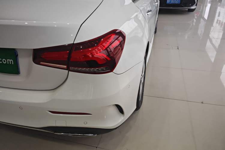Used Mercedes-Benz A-Class 2022 Restyled A 200 L Sport Sedan Fashion Version Right Rear Taillight