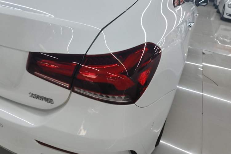 Used Mercedes-Benz A-Class 2022 Restyled A 200 L Sport Sedan Fashion Version Right Rear Taillight