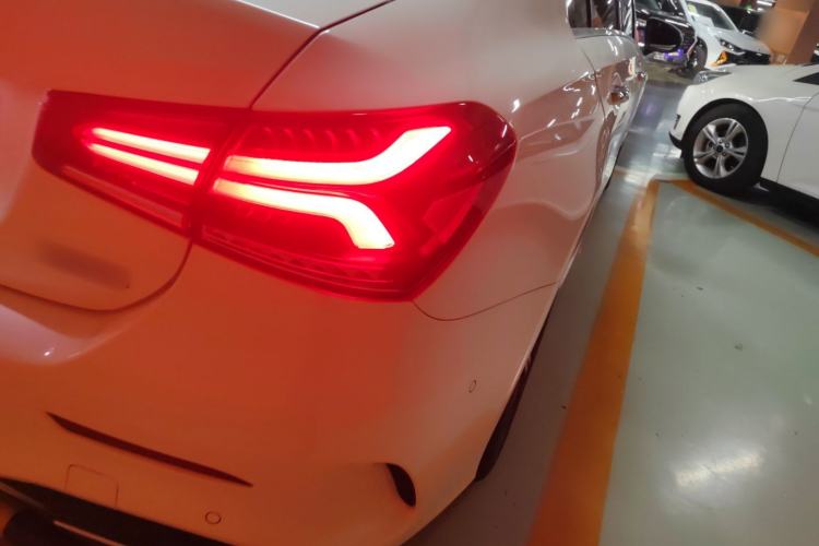 Used Mercedes-Benz A-Class 2022 Revised Version A 200 L Sport Sedan Fashionable Style Right Rear Taillight
