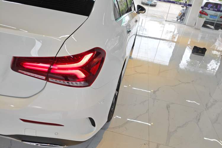 Used Mercedes-Benz A-Class 2022 Revised Version A 200 L Sport Sedan Fashionable Style Right Rear Taillight