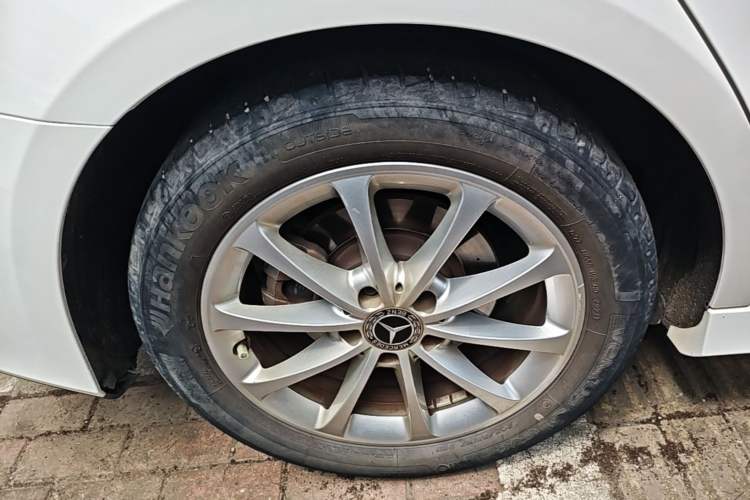 Used Mercedes-Benz A-Class 2022 A 200 L Sport Sedan Dynamic Model Right Rear Wheel Hub