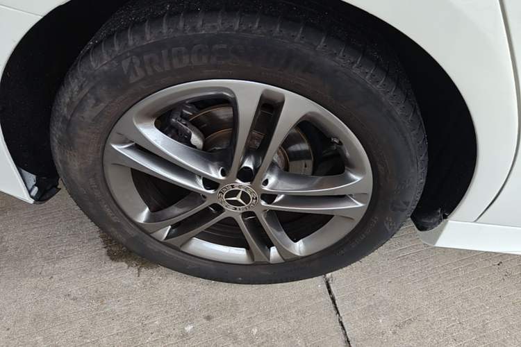 Used Mercedes-Benz A-Class 2022 Restyled A 180 L Sport Sedan Right Rear Wheel Hub