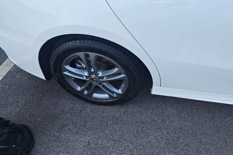 Used Mercedes-Benz A-Class 2022 Restyled A 180 L Sport Sedan Right Rear Wheel Hub