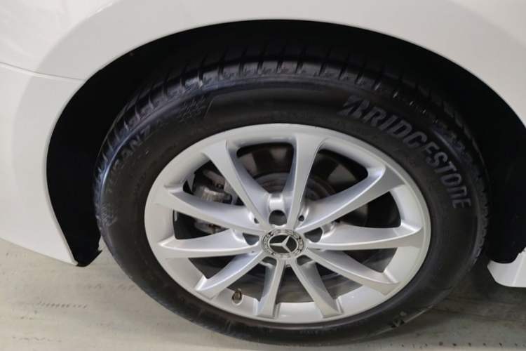 Used Mercedes-Benz A-Class 2022 Restyled A 200 L Sport Sedan Dynamic Version Right Rear Wheel Hub