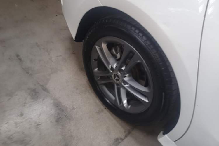 Used Mercedes-Benz A-Class 2022 Restyled A 180 L Sport Sedan Right Rear Wheel Hub