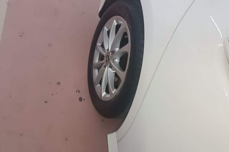 Used Mercedes-Benz A-Class 2022 A 200 L Sport Sedan Fashion Model Right Rear Wheel Hub