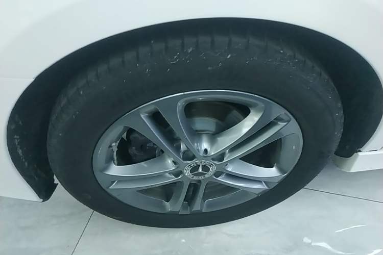 Used Mercedes-Benz A-Class 2022 A 180 L Sport Sedan Right Rear Wheel Hub