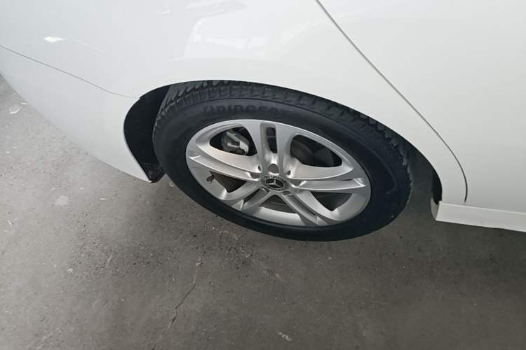 Used Mercedes-Benz A-Class 2022 Restyled A 180 L Sport Sedan Right Rear Wheel Hub