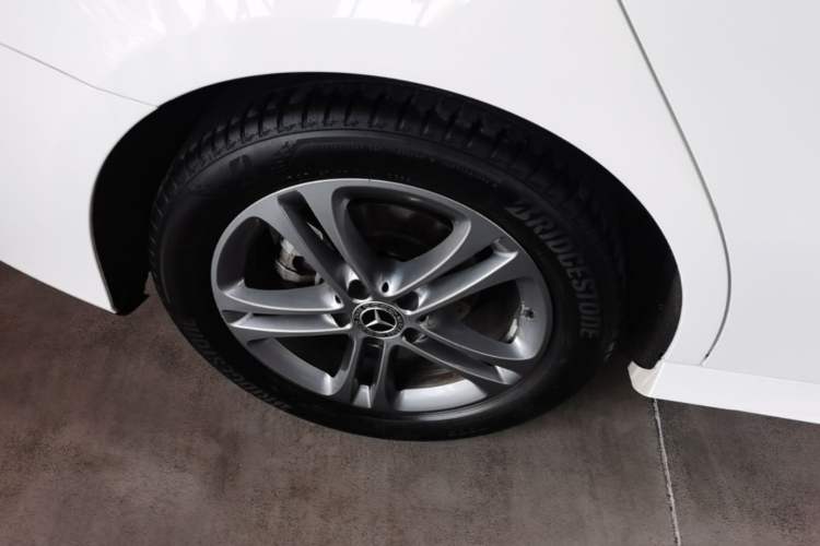 Used Mercedes-Benz A-Class 2022 Restyled A 180 L Sport Sedan Right Rear Wheel Hub