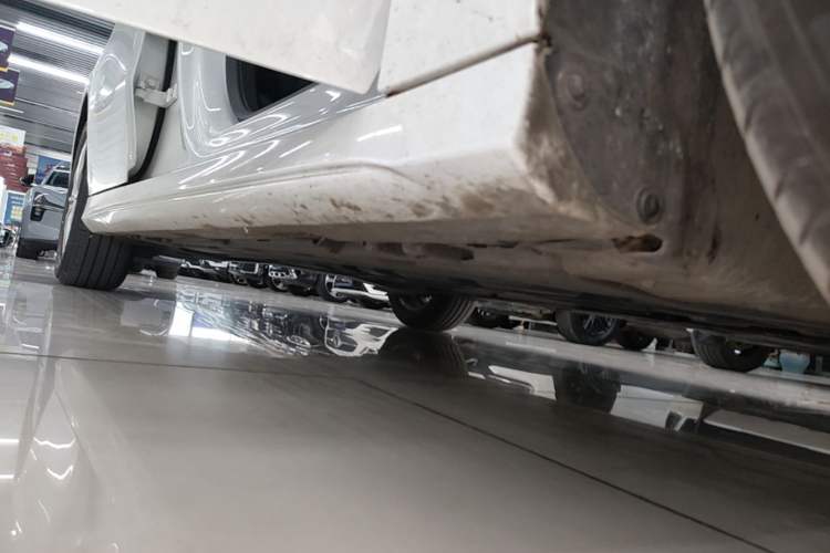 Used Mercedes-Benz A-Class 2022 Restyled A 200 L Sport Sedan Fashion Version Right Side Sill