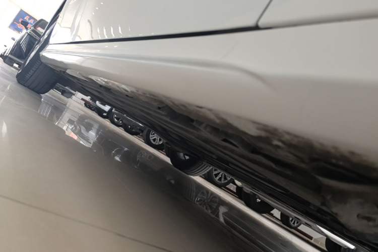 Used Mercedes-Benz A-Class 2022 Restyled A 200 L Sport Sedan Fashion Version Right Side Sill
