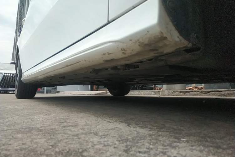 Used Mercedes-Benz A-Class 2022 Revised Version A 200 L Sport Sedan Fashionable Style Right Side Sill
