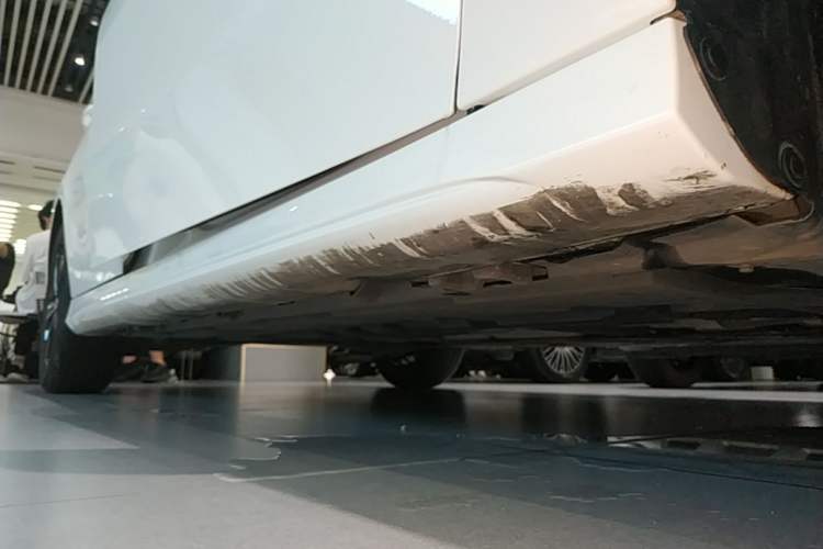 Used Mercedes-Benz A-Class 2022 Second Facelift A 200 L Sport Sedan Fashion Version Right Side Sill