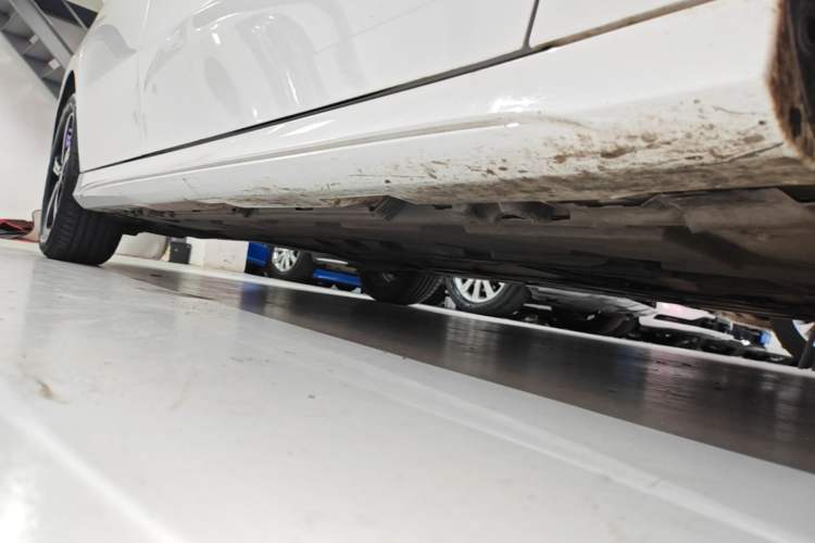 Used Mercedes-Benz A-Class 2022 Revised Version A 200 L Sport Sedan Fashionable Style Right Side Sill