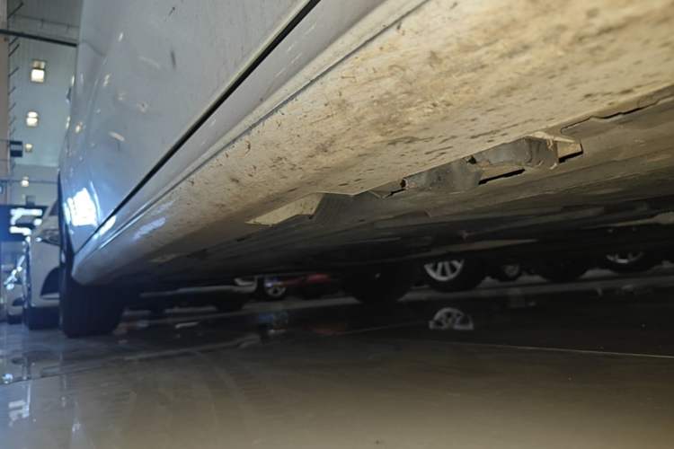 Used Mercedes-Benz A-Class 2022 Revised Version A 200 L Sport Sedan Fashionable Style Right Side Sill